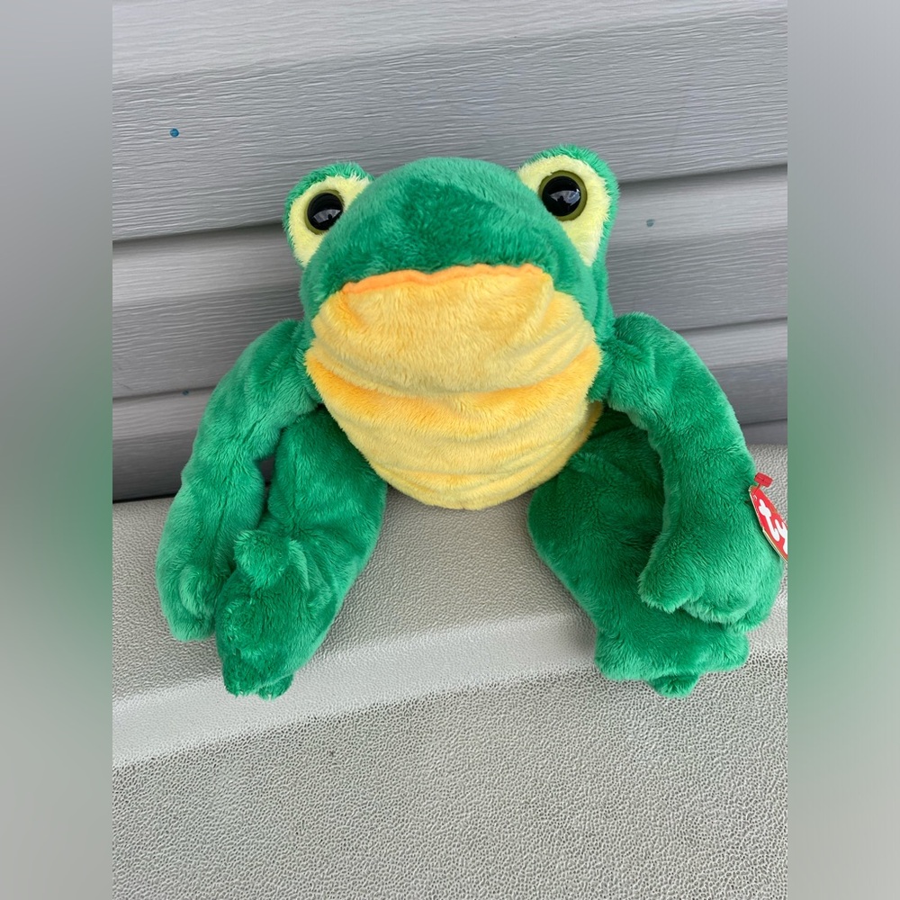 Ty Classic Bayou the Frog 13” Plush Stuffed Animal Toy Croaking Rattle 2003